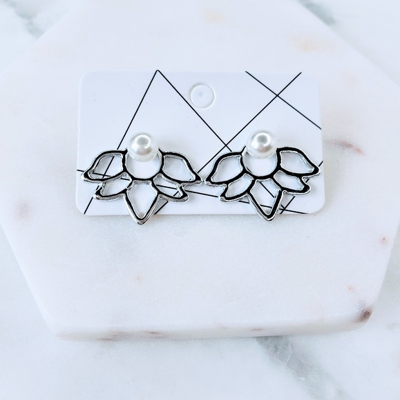 !5 for $25 Silver Double Sided Lotus Earrings - Picture 3 of 5